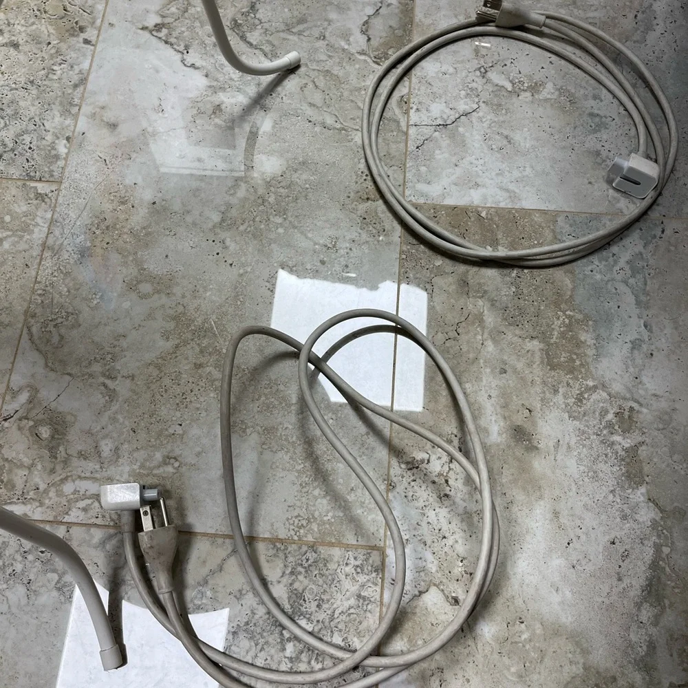 Apple chargers short